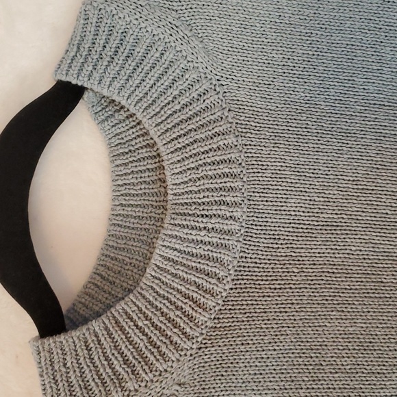 NWOT H&M ribbed sweater vest - Picture 5 of 8